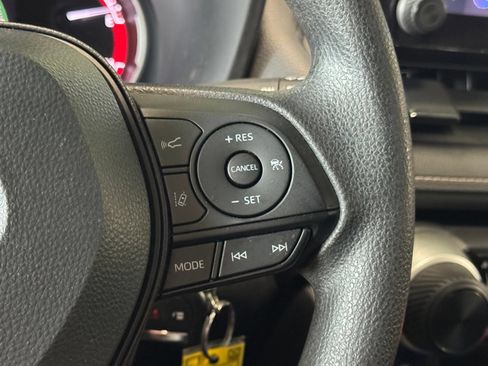 Used 2024 Toyota RAV4 LE AWD/4WD image 30