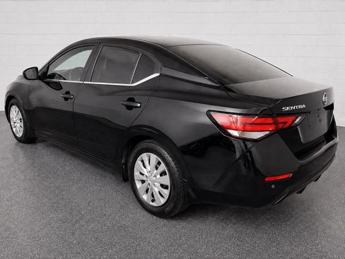 Used 2021 Nissan Sentra S FWD image 2
