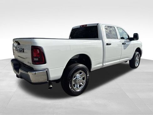 Used 2026 RAM 2500 Tradesman w/ Chrome Appearance Group AWD/4WD image 7