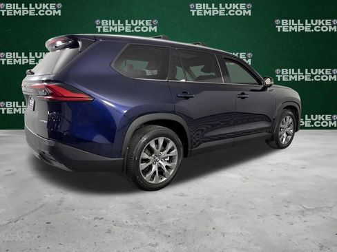 Used 2024 Toyota Grand Highlander AWD image 5
