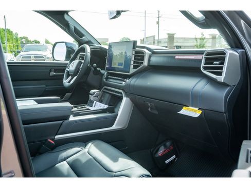 New 2026 Toyota Tundra Platinum AWD/4WD image 18