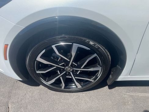 Certified 2024 Toyota Prius Prime Premium image 9