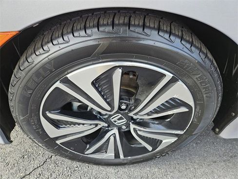 Used 2018 Honda Civic EX-T image 18