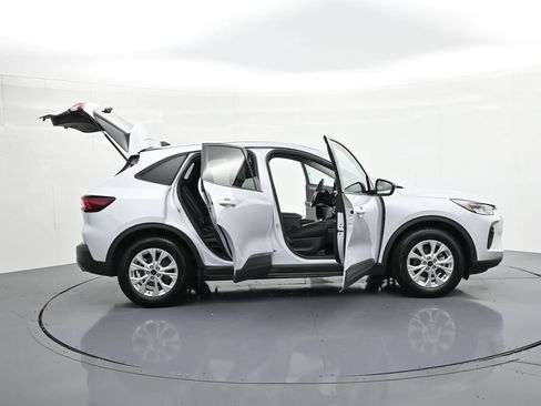 Certified 2025 Ford Escape Active FWD image 25