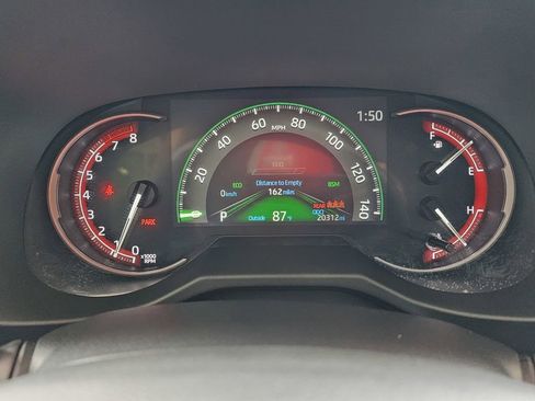 Used 2025 Toyota RAV4 XLE w/ Convenience Package FWD image 21