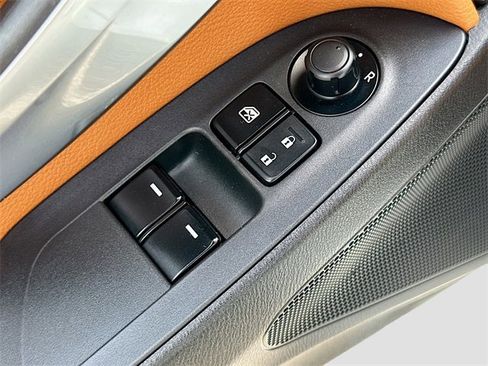 Certified 2020 FIAT 124 Spider Lusso w/ Convenience Group image 17