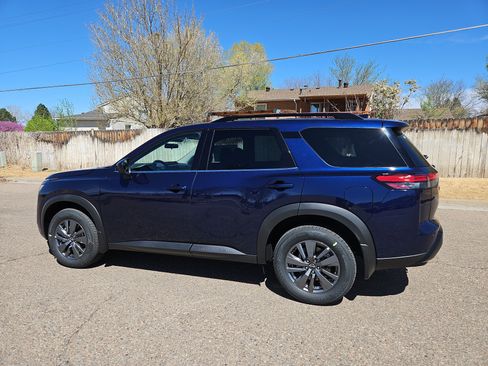 New 2026 Nissan Pathfinder SV AWD/4WD image 4