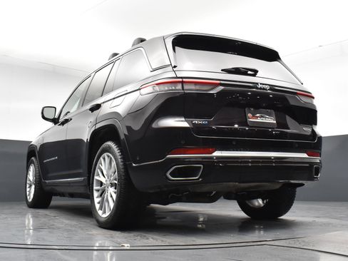 Used 2022 Jeep Grand Cherokee Summit w/ Advanced Protech Group IV AWD/4WD image 25