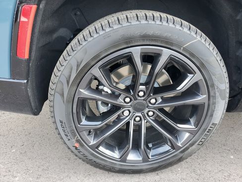 New 2026 Jeep Grand Wagoneer Summit image 5