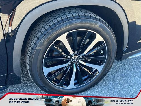 Used 2022 Toyota Highlander XSE image 22