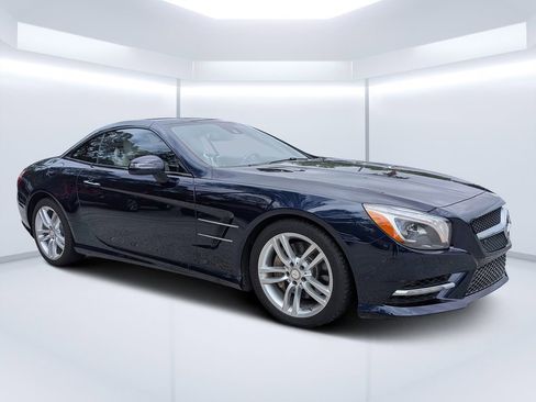 Used 2013 Mercedes-Benz SL 550 image 1