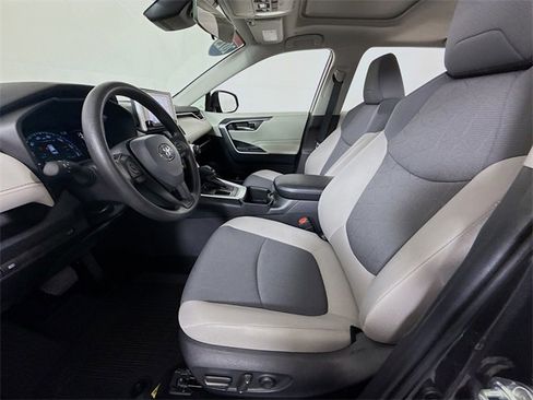 Certified 2025 Toyota RAV4 XLE w/ Convenience Package image 6