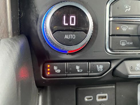 Used 2022 GMC Yukon AT4 w/ AT4 Premium Plus Package image 26