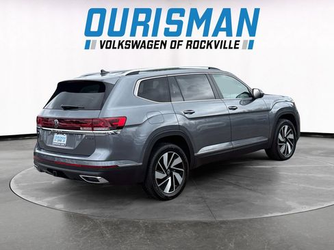 Used 2025 Volkswagen Atlas SEL AWD/4WD image 6