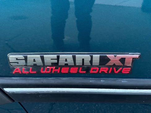 Used 1994 GMC Safari SLX AWD 3dr Extended Mini Van image 33