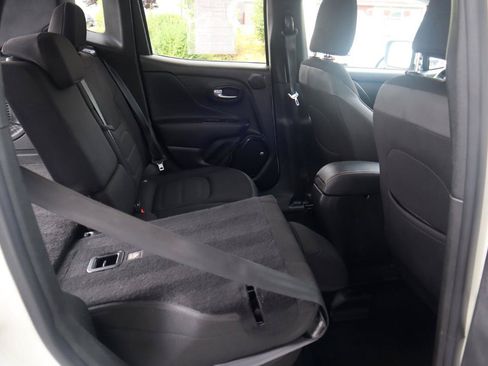 Used 2017 Jeep Renegade Altitude AWD/4WD image 43