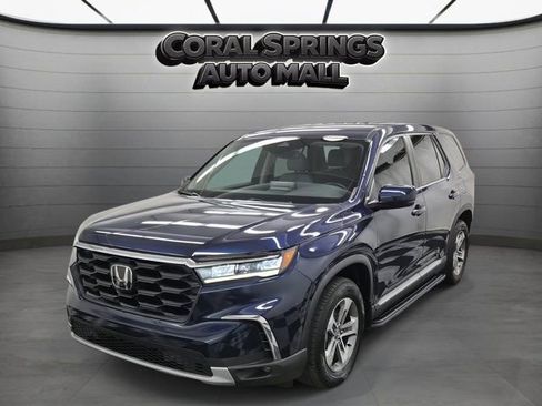 Used 2023 Honda Pilot EX-L image 3