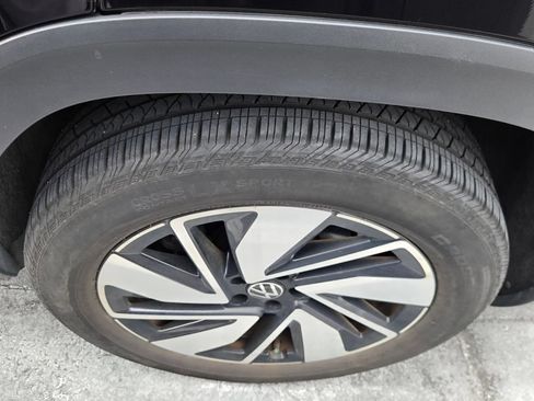 Used 2024 Volkswagen Atlas SE FWD image 6