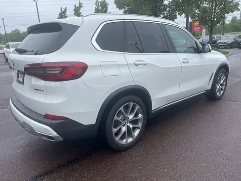 Used 2019 BMW X5 xDrive40i w/ Luxury Seating Package AWD/4WD image 3