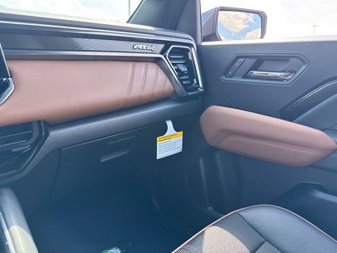 New 2026 GMC Canyon AT4 AWD/4WD image 28