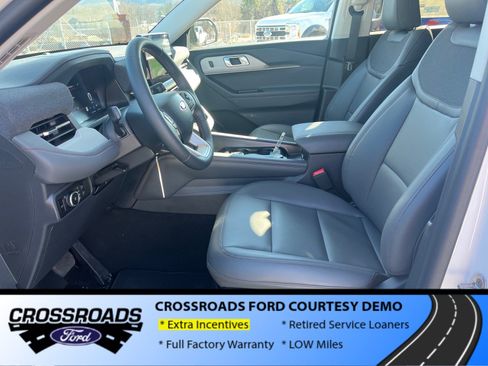 New 2026 Ford Explorer Active w/ Active Comfort Package AWD/4WD image 17