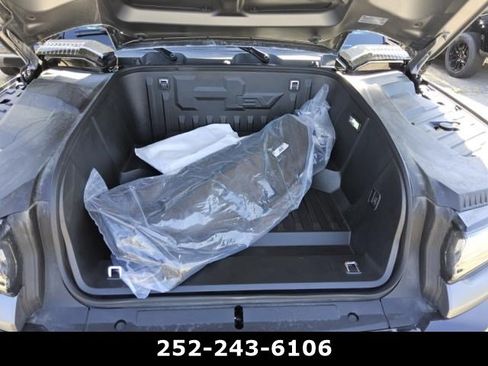 Used 2026 GMC Hummer EV 3X AWD/4WD image 7