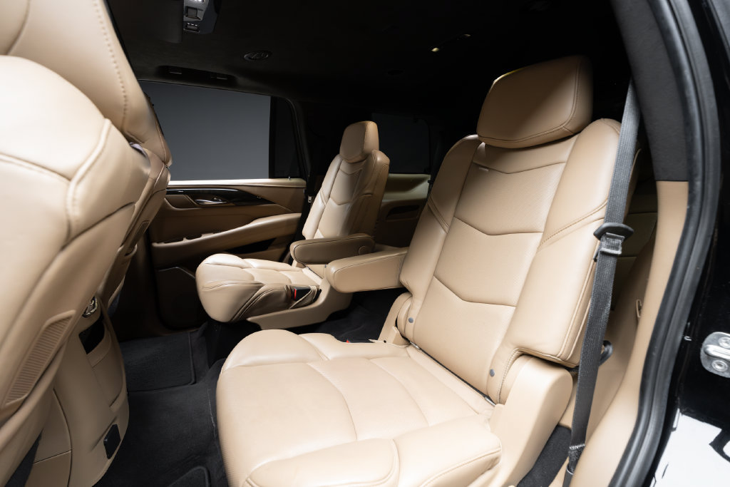 Used 2020 Cadillac Escalade Platinum AWD/4WD image 46