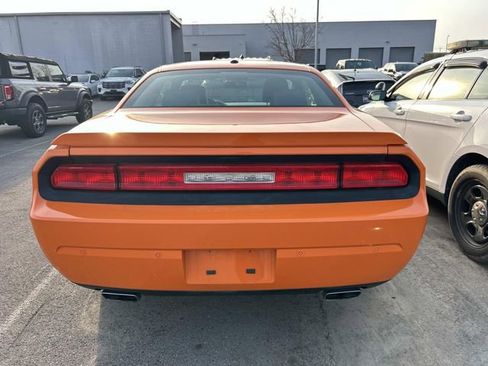 Used 2014 Dodge Challenger SXT Plus image 4