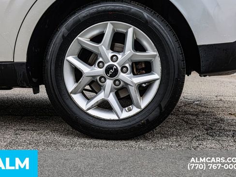 Used 2025 Kia Soul LX w/ LX Technology Package image 17