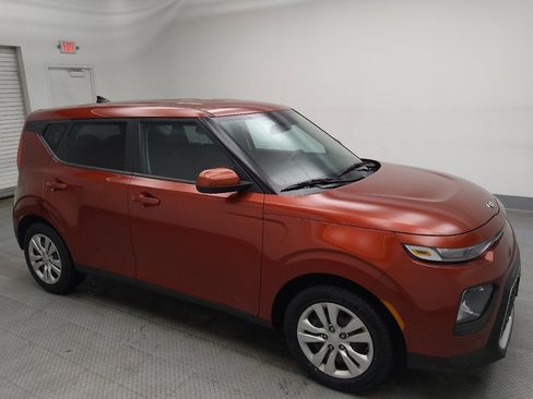 Used 2020 Kia Soul LX image 11