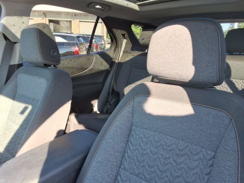 Certified 2024 Chevrolet Equinox LT FWD image 23