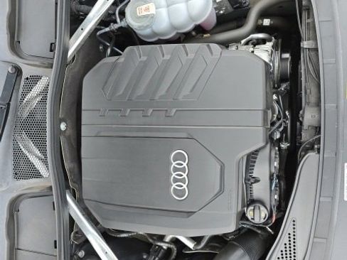 Used 2023 Audi A4 2.0T Premium w/ Convenience Package image 9