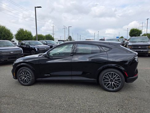 New 2025 Ford Mustang Mach-E Premium image 8