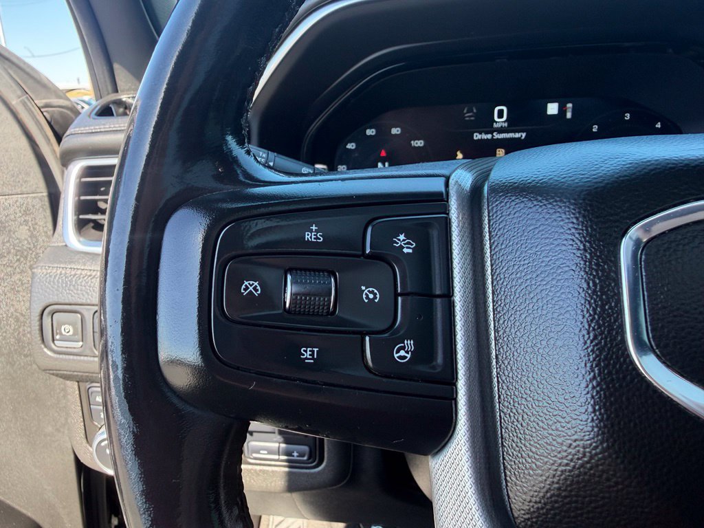 Used 2022 GMC Yukon Denali w/ Denali Premium Package AWD/4WD image 32