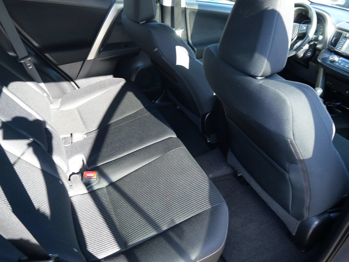 Used 2015 Toyota RAV4 XLE AWD/4WD image 22