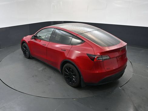 Used 2021 Tesla Model Y Long Range AWD/4WD image 29