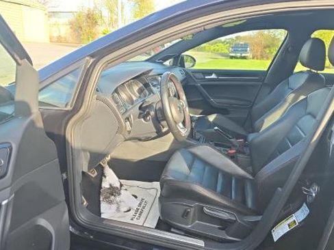 Used 2016 Volkswagen GTI SE FWD image 7