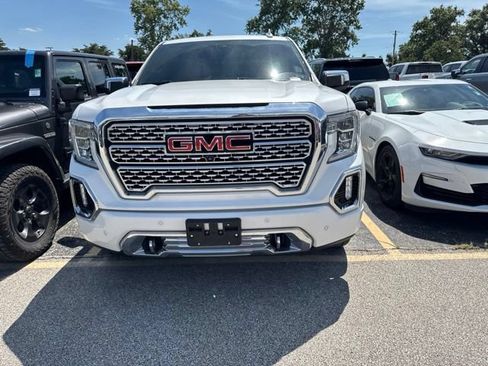 Used 2021 GMC Sierra 1500 Denali w/ Denali Carbonpro Edition AWD/4WD image 3