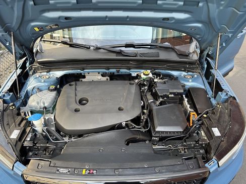 Used 2023 Volvo XC40 B5 Plus w/ Climate Package AWD/4WD image 26