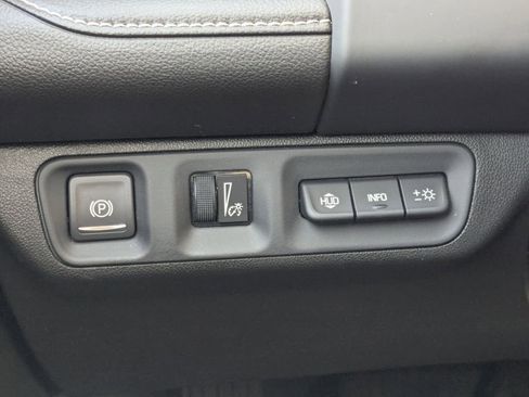 Certified 2023 GMC Acadia Denali w/ Denali Ultimate Package image 17