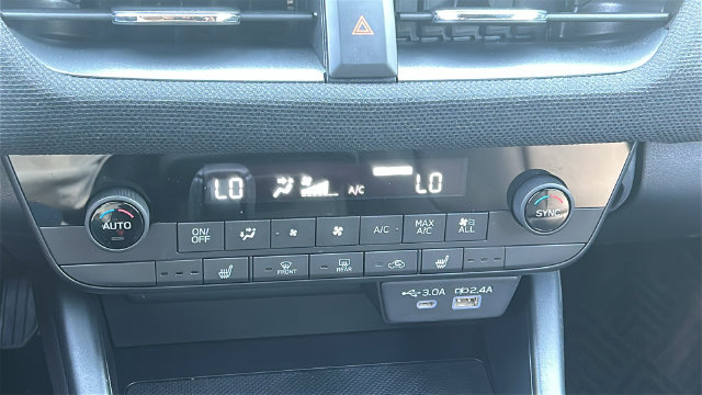 Used 2026 Subaru Outback Premium AWD/4WD image 32