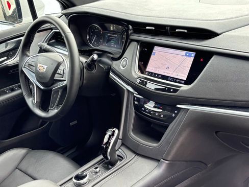 Used 2025 Cadillac XT5 Premium Luxury image 27