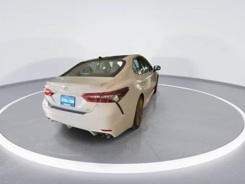 Used 2022 Toyota Camry XSE AWD/4WD image 8