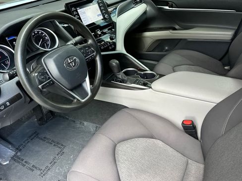 Used 2022 Toyota Camry LE FWD image 11