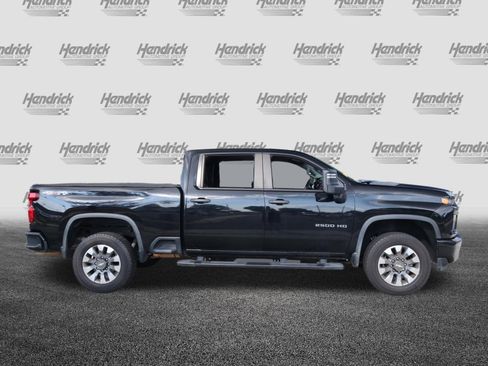 Used 2022 Chevrolet Silverado 2500 Custom w/ Custom Value Package AWD/4WD image 10