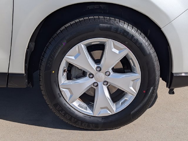 Used 2015 Subaru Forester 2.5i Premium w/ All-Weather Package AWD/4WD image 8