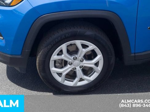 Used 2024 Jeep Compass Latitude AWD/4WD image 12