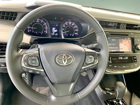 Used 2017 Toyota Avalon XLE Premium image 27