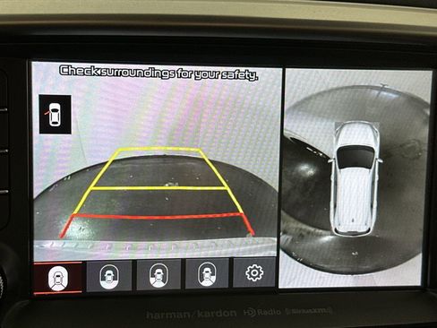 Used 2019 Kia Sorento SX image 21