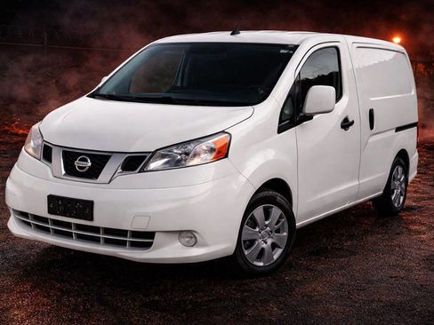 Used 2018 Nissan NV200 SV w/ Navigation Package image 1